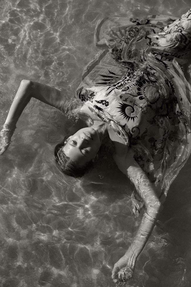 Foto: UNGER TRAVEL ISSUE »Beach«— Laura Palm