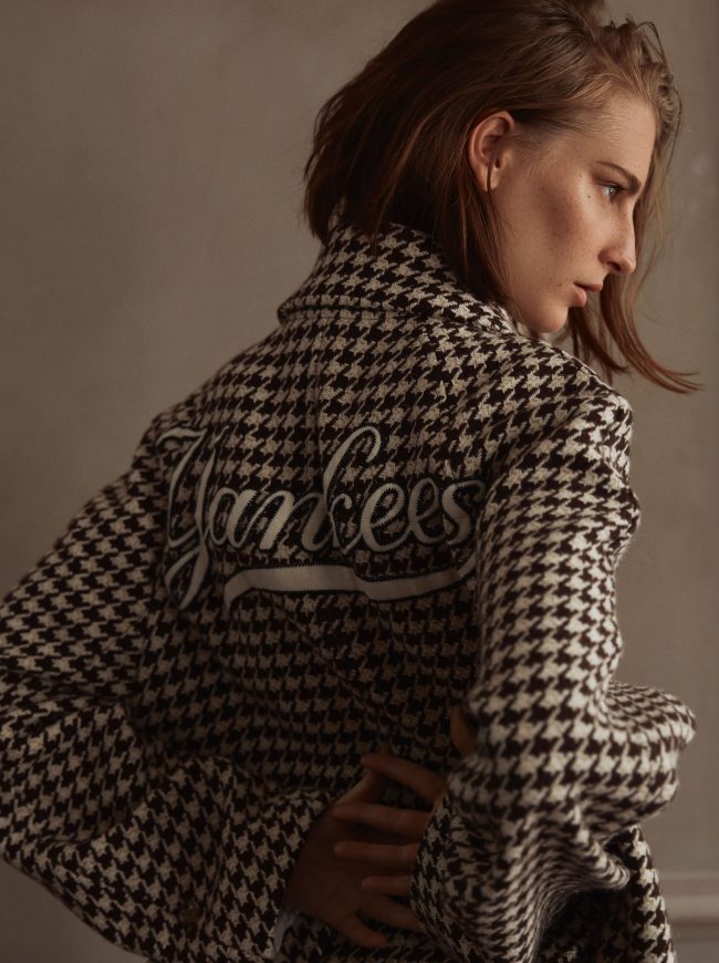 Foto: GRAZIA PARIS »L'appartement« — Laura Palm