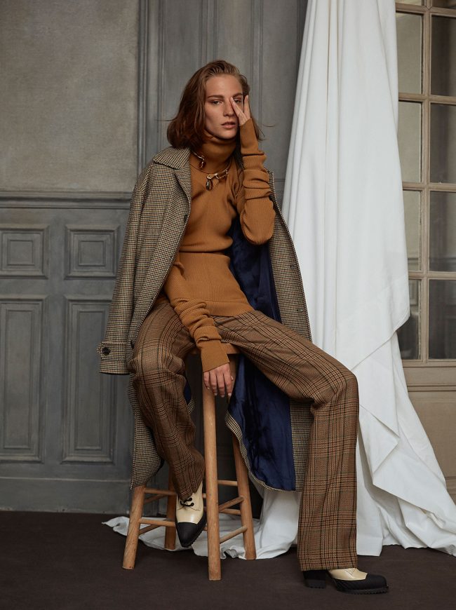 Foto: GRAZIA PARIS »L'appartement« — Laura Palm